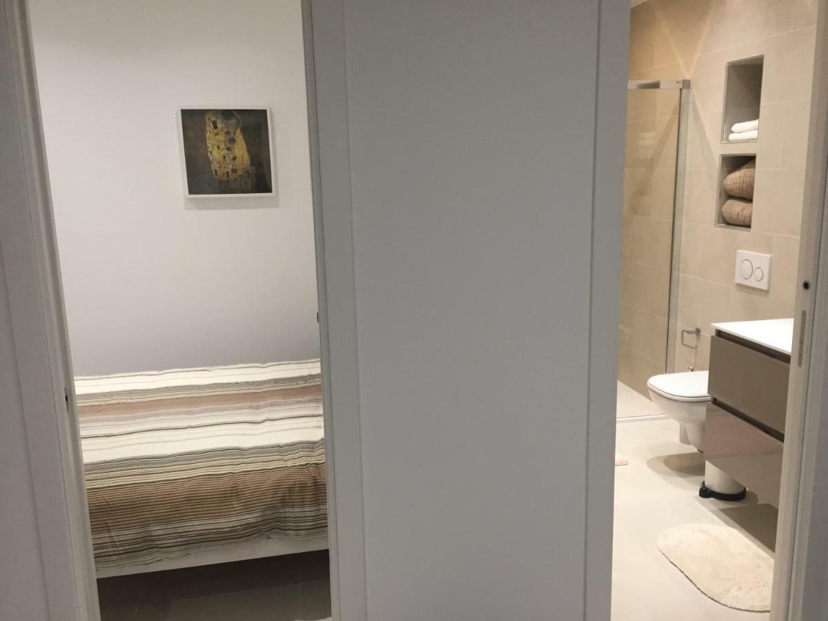 Menton deux pièces rue piétonne situation idéale Esterno foto